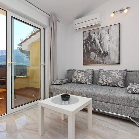 Sunshine Residence Baska מראה חיצוני תמונה