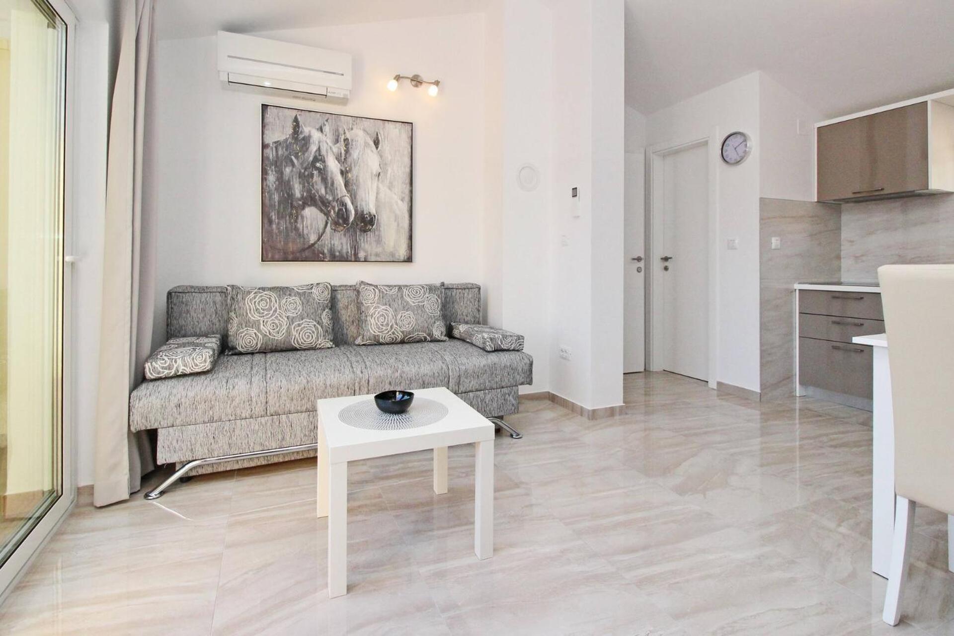 Sunshine Residence Baska מראה חיצוני תמונה