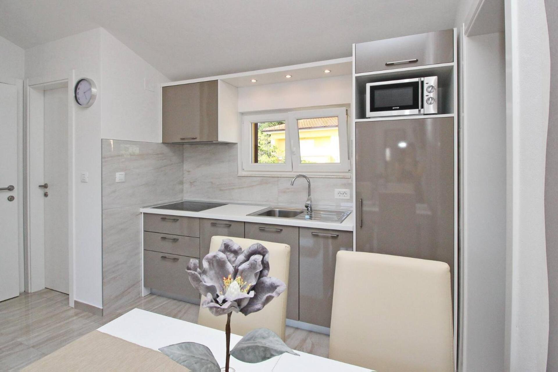 Sunshine Residence Baska מראה חיצוני תמונה