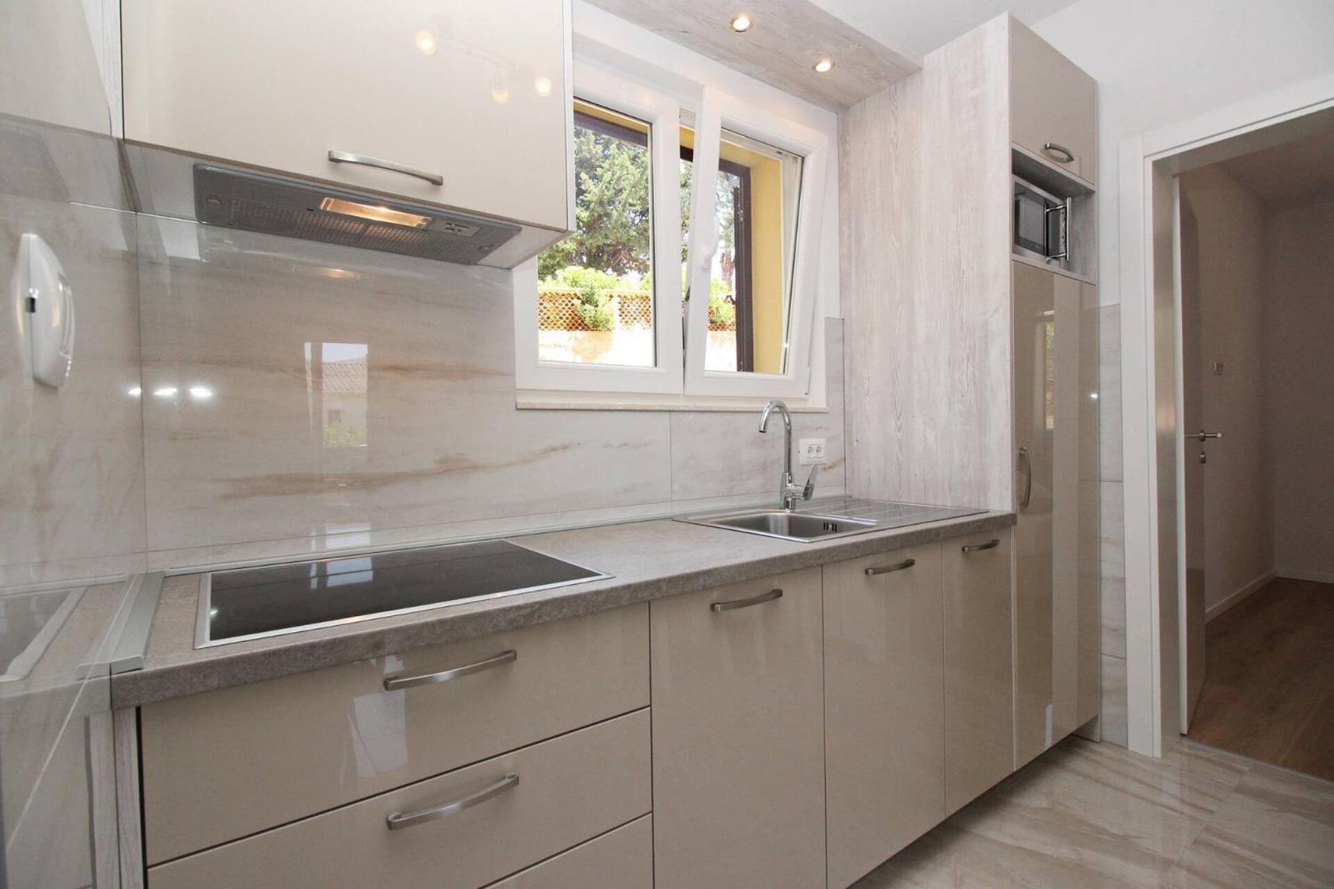 Sunshine Residence Baska מראה חיצוני תמונה